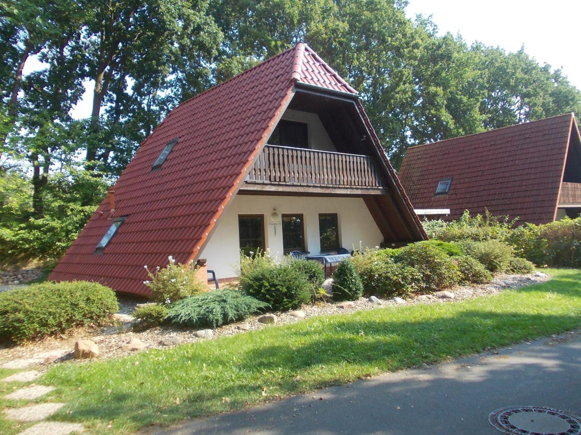 Finnhaeuser Am Vogelpark - Haus Luise Marlow Exterior foto